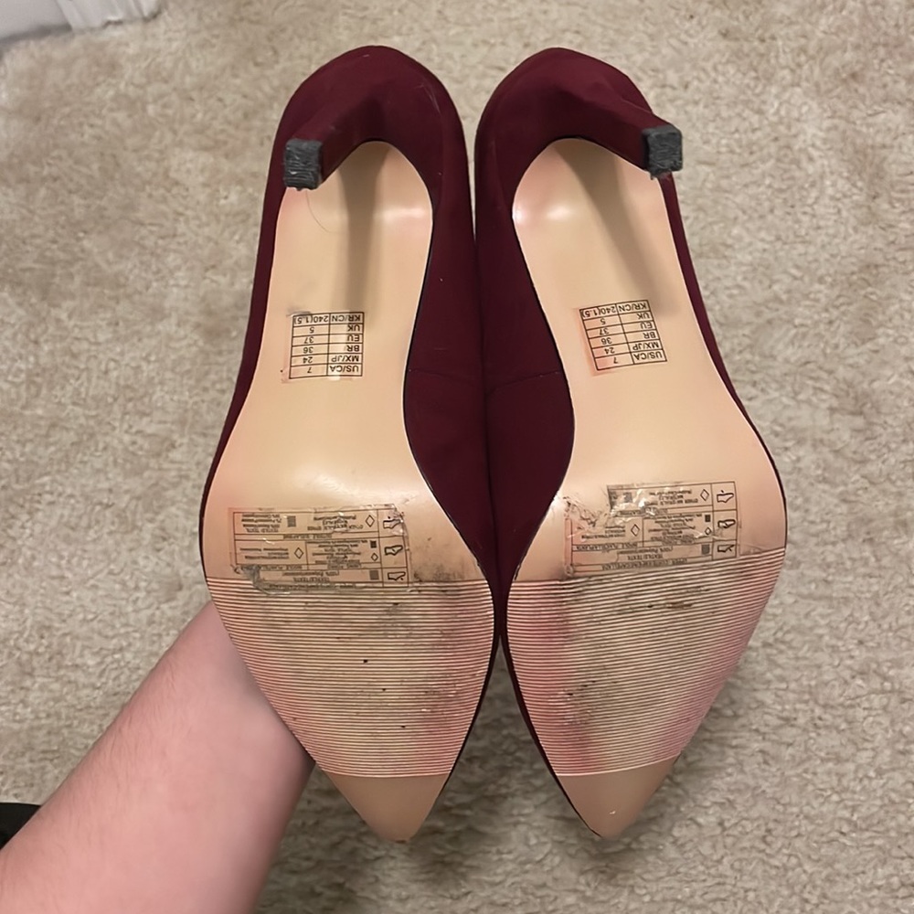 Red heels - Picture 4 of 4